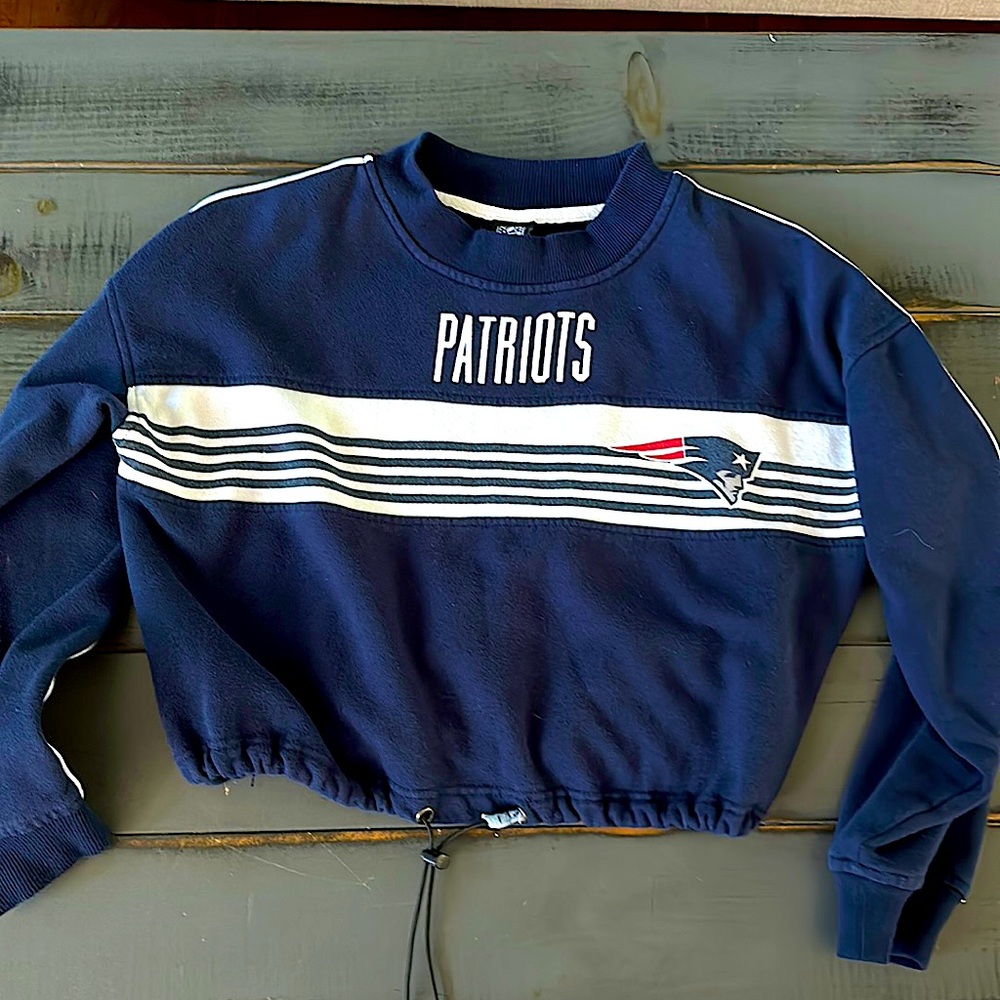 GO TEAM! Small Patriots sweat shirt. Good quality😍🫶